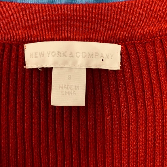 New York and Company: red ribbed long sleeve top. - Picture 2 of 2